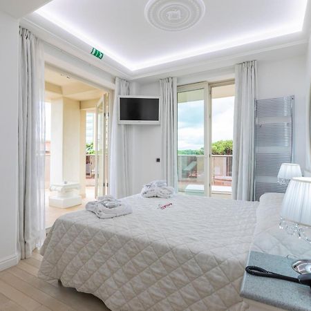 Boutique Hotel Paradiso Bovelacci มิลาโน แมริตทิมา ภายนอก รูปภาพ