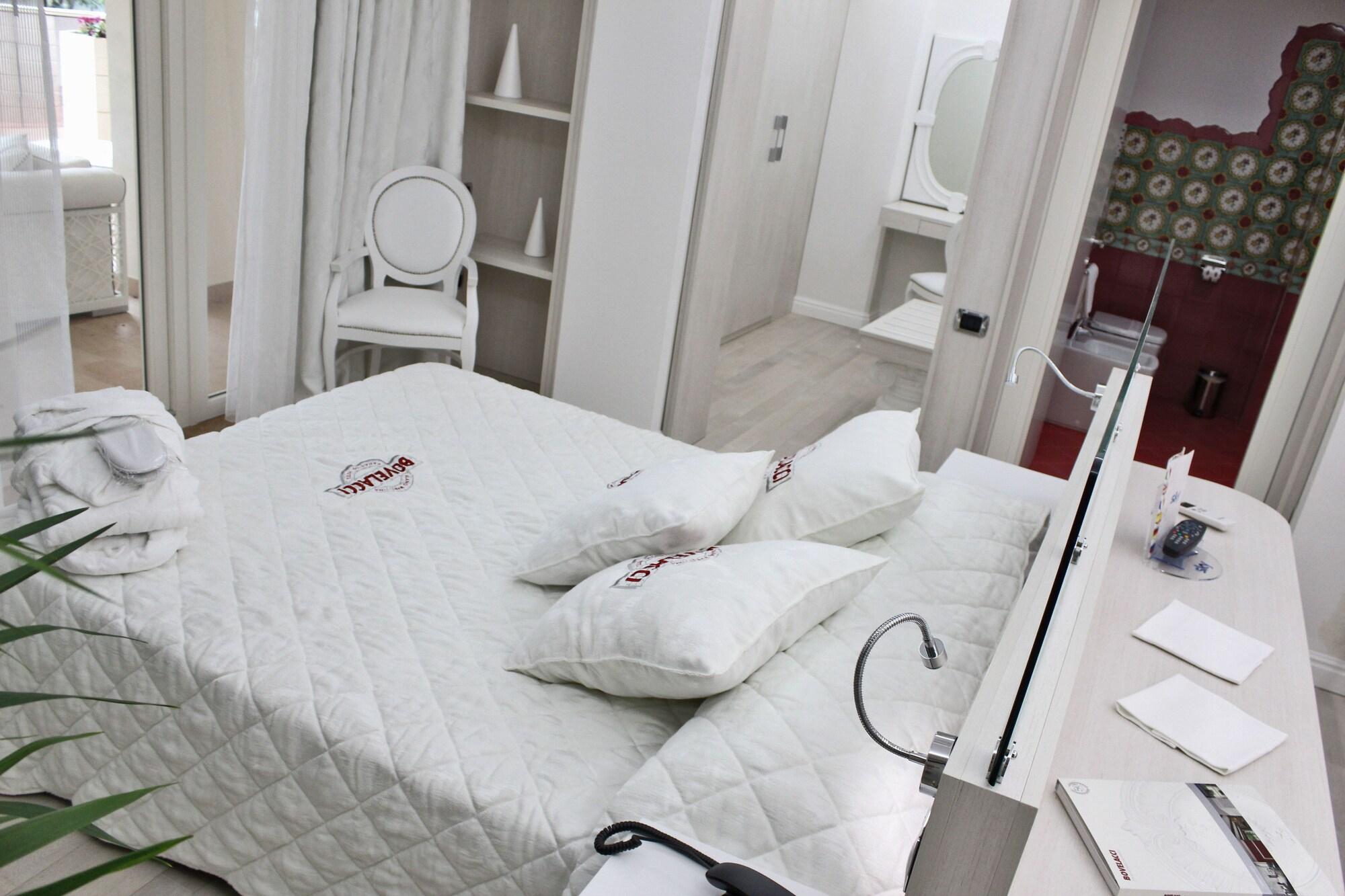 Boutique Hotel Paradiso Bovelacci มิลาโน แมริตทิมา ภายนอก รูปภาพ