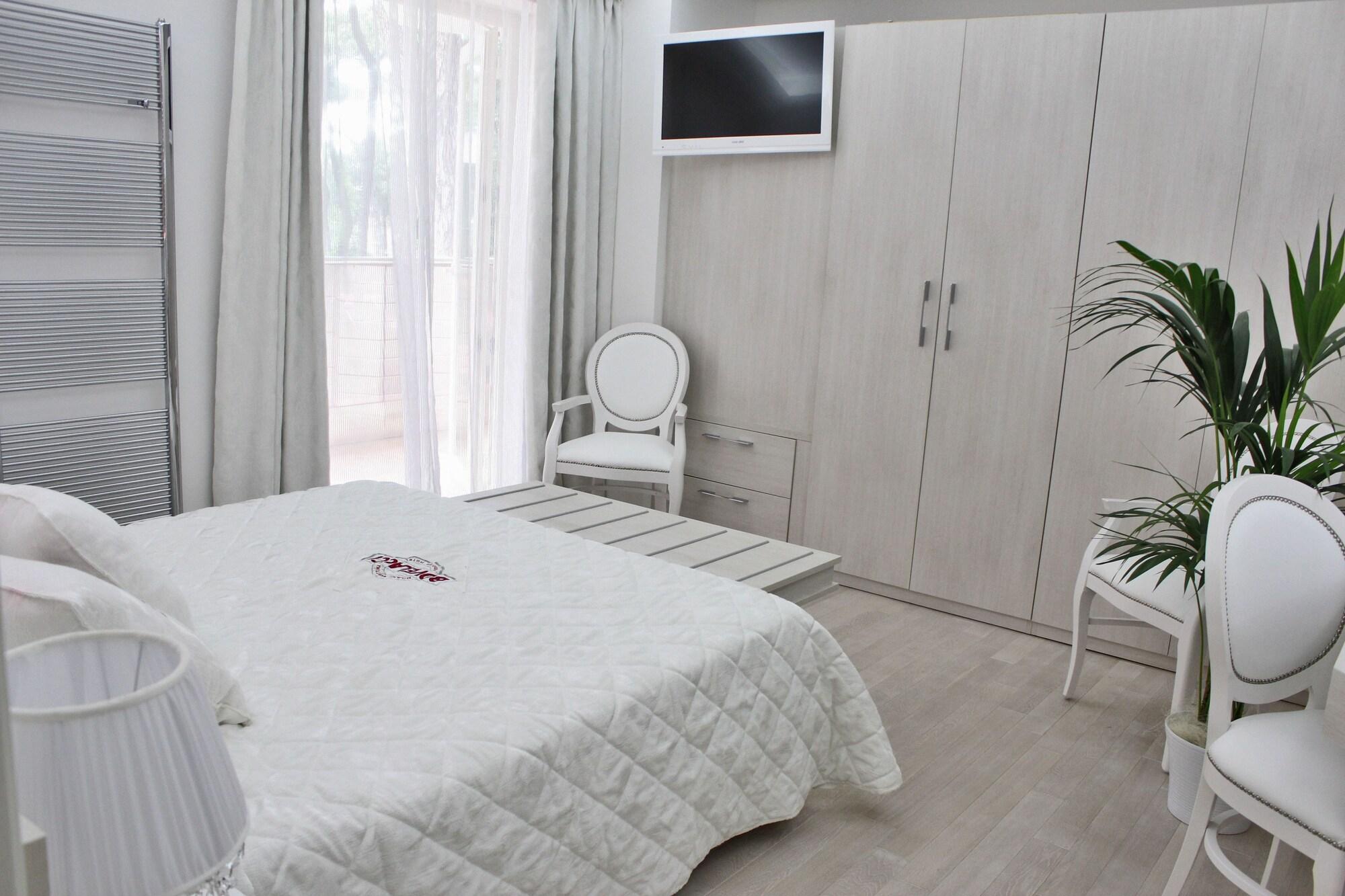 Boutique Hotel Paradiso Bovelacci มิลาโน แมริตทิมา ภายนอก รูปภาพ