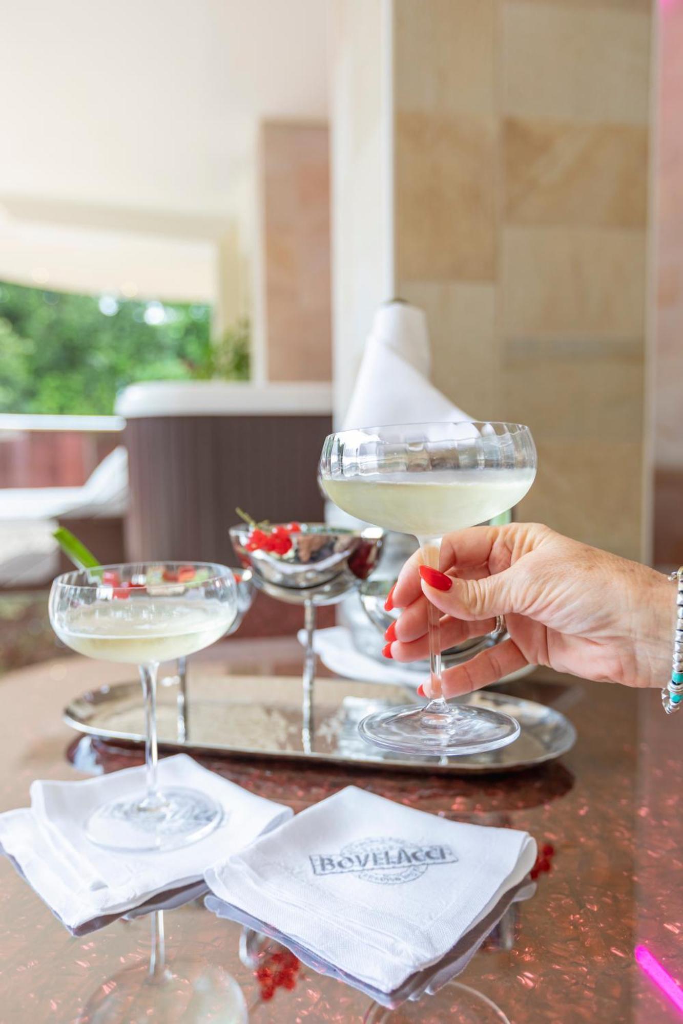 Boutique Hotel Paradiso Bovelacci มิลาโน แมริตทิมา ภายนอก รูปภาพ