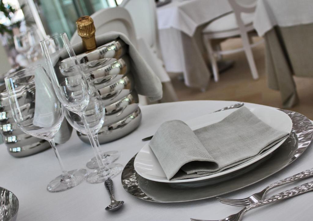 Boutique Hotel Paradiso Bovelacci มิลาโน แมริตทิมา ภายนอก รูปภาพ
